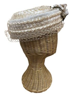 Vintage Womens 1960s Beige Straw Pillbox Hat Church Derby Easter Size OS